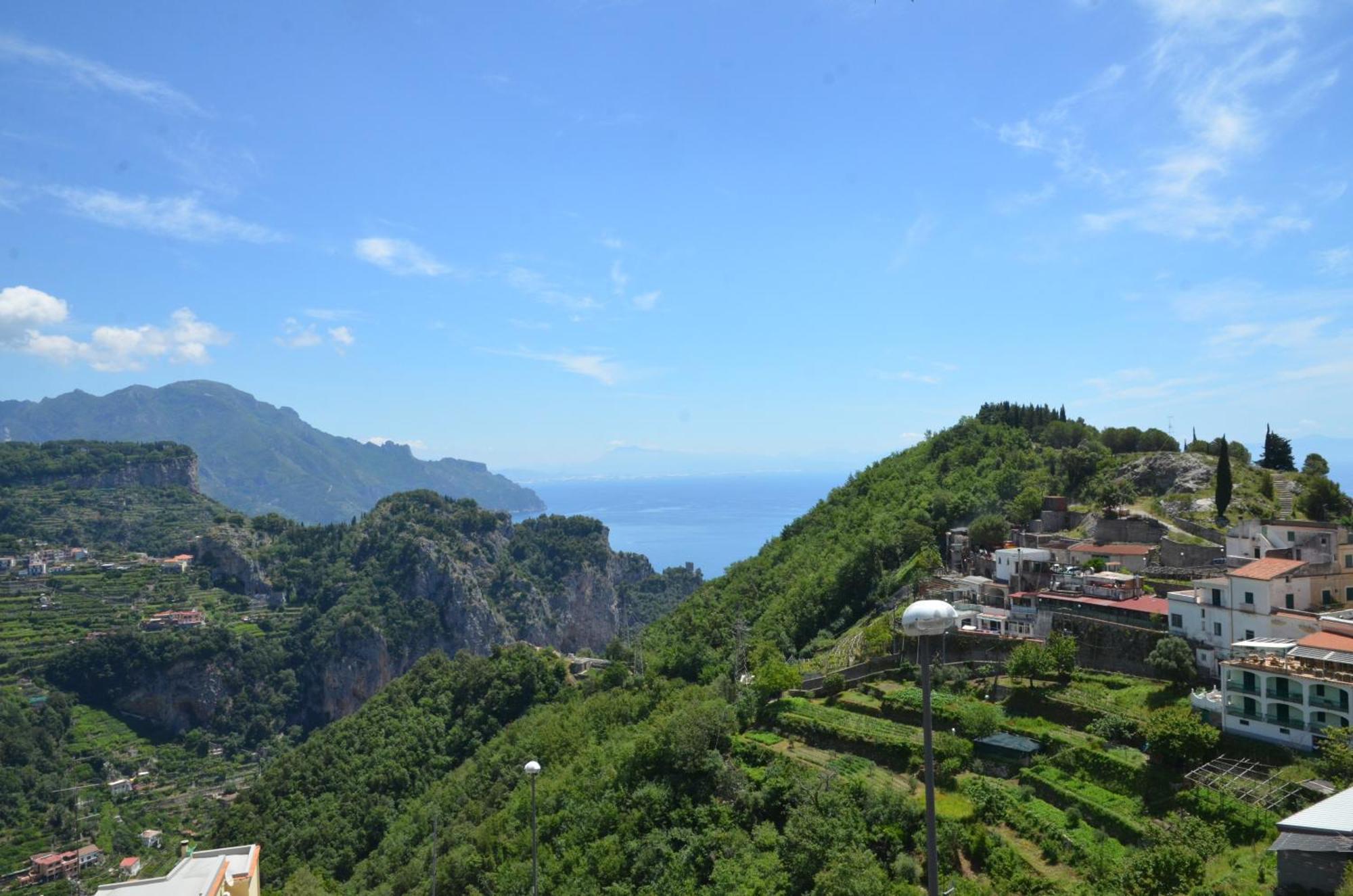 Amalfi Hills Apart otel Oda fotoğraf